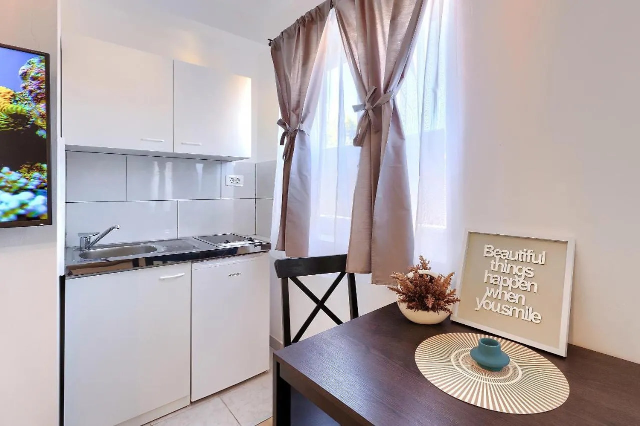 Monte Zaro Hostel Pula