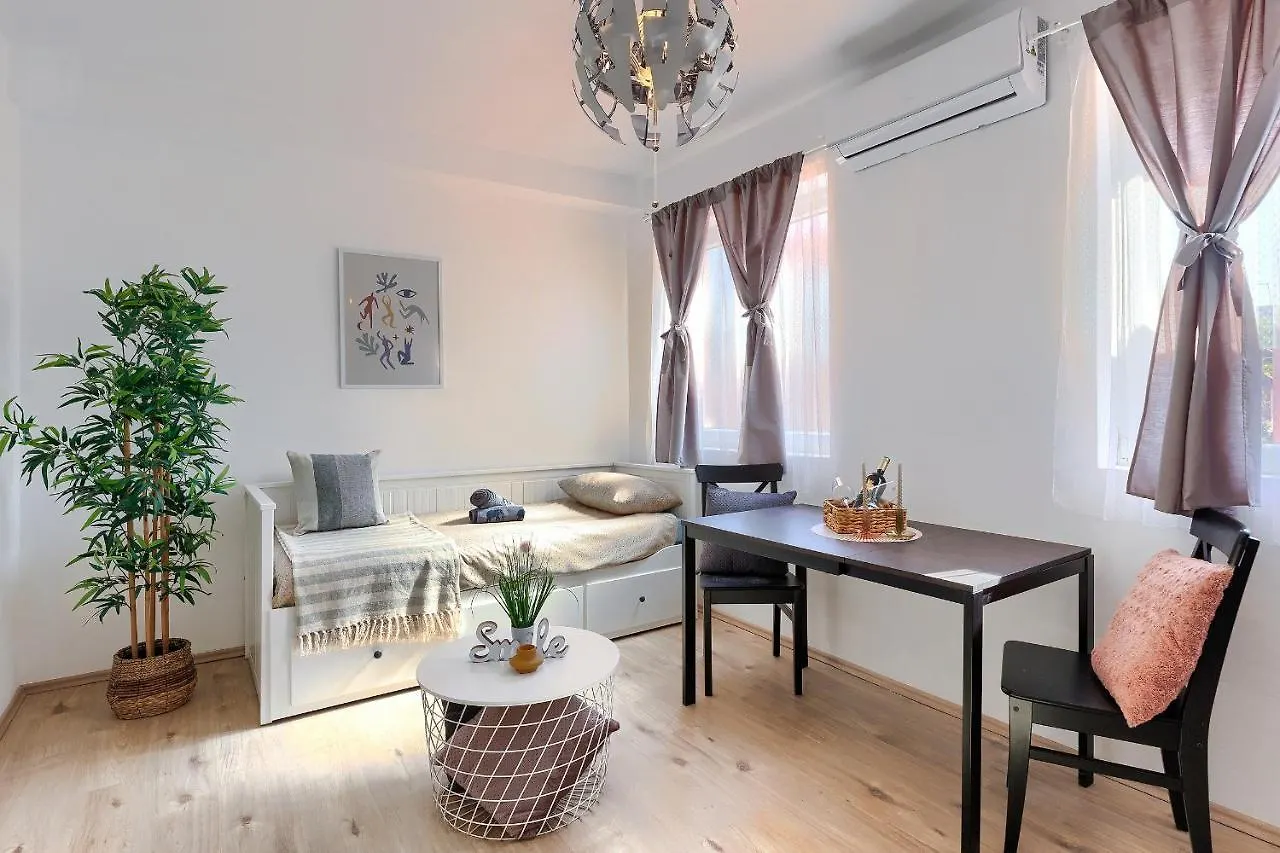 Monte Zaro Hostel Pula