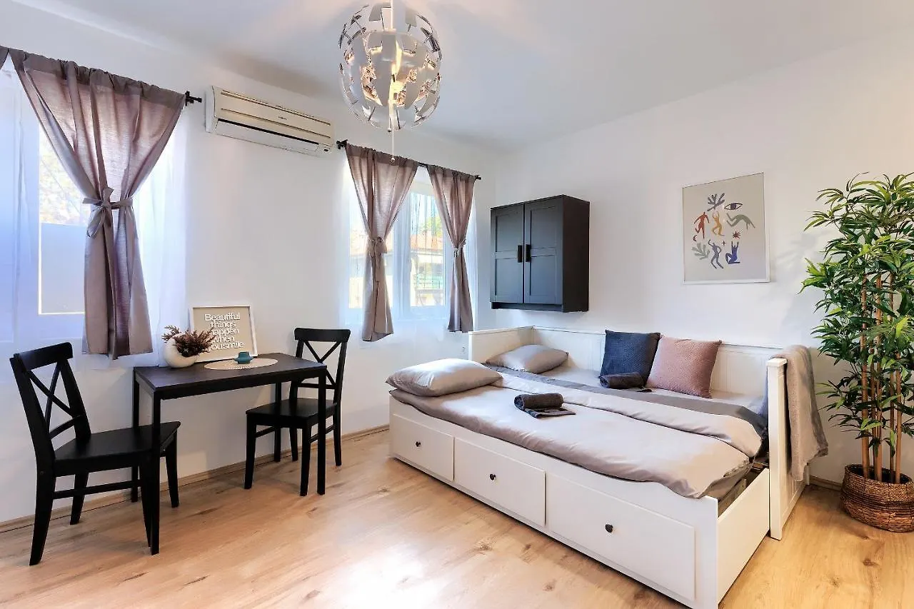 Monte Zaro Hostel Pula