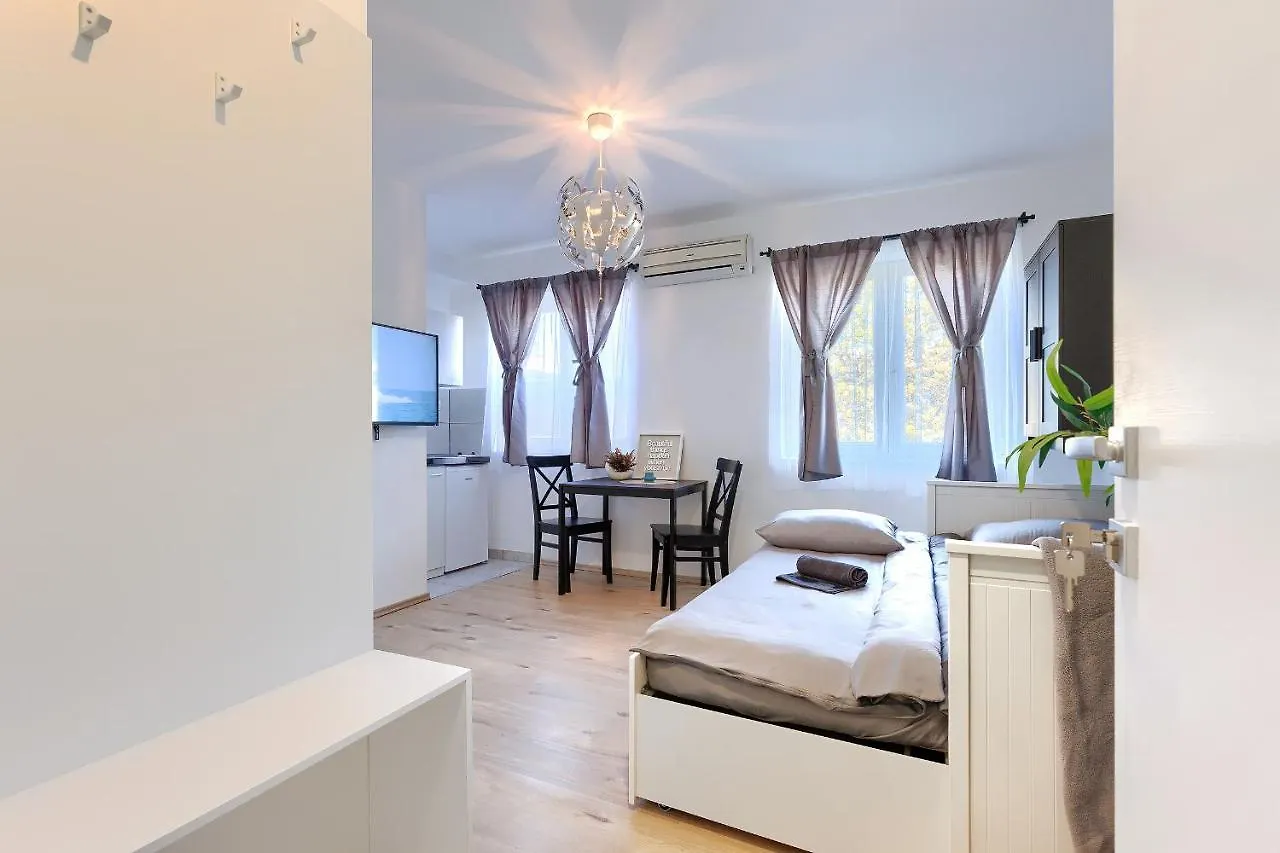 Monte Zaro Hostel Pula
