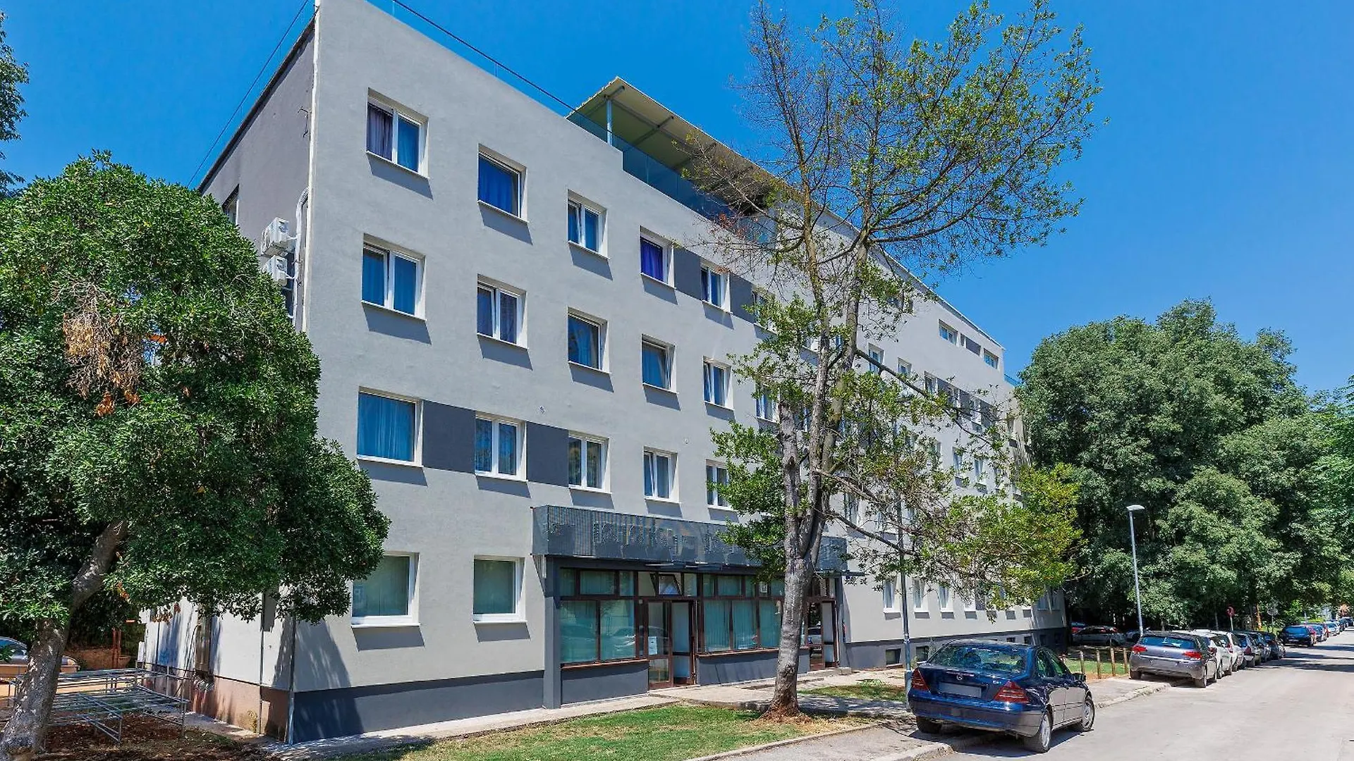 Monte Zaro Hostel Pula Croatia